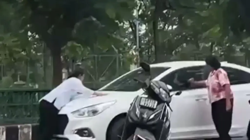 Lucknow Viral Video