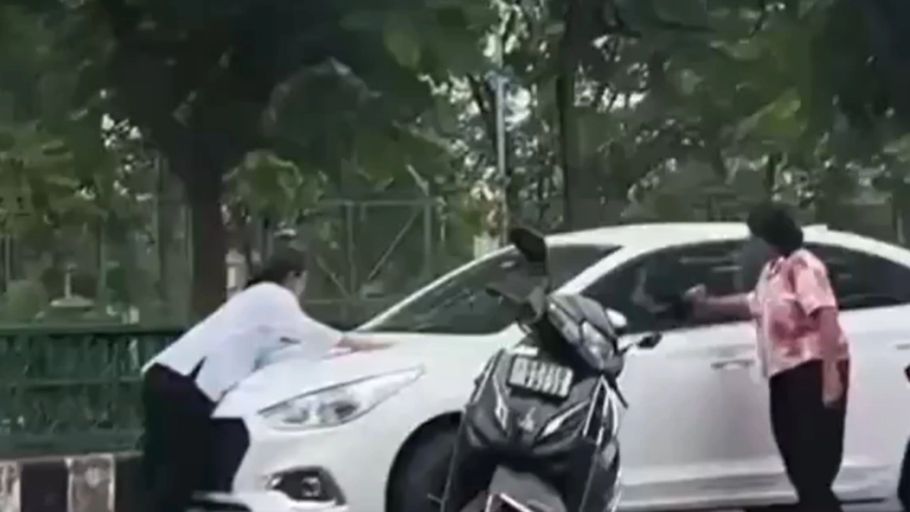 Lucknow Viral Video