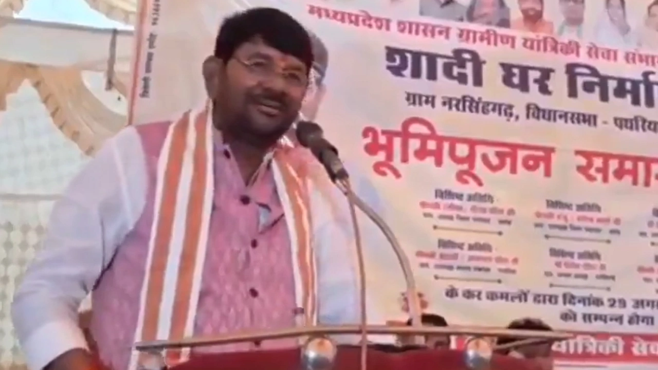 Minister Lakhan Patel