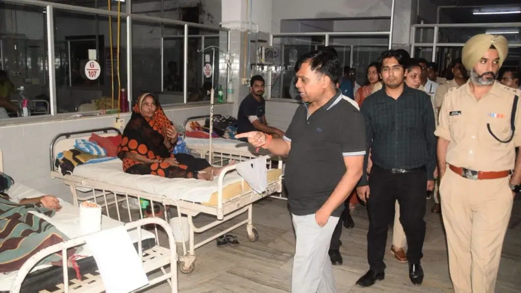 देर संजय मेडिकल कॉलेज पहुंचे कलेक्टर एसपी