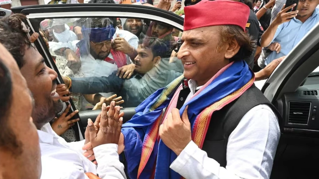 Samajwadi Party Dress Change