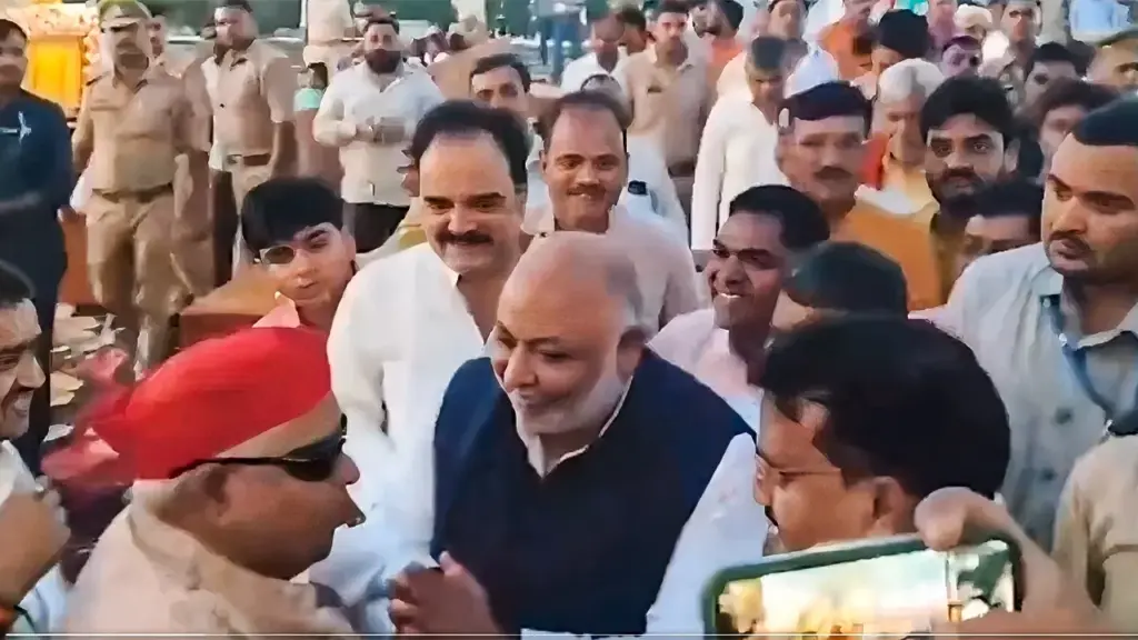 Dayashankar Singh Awadhesh Prasad Video