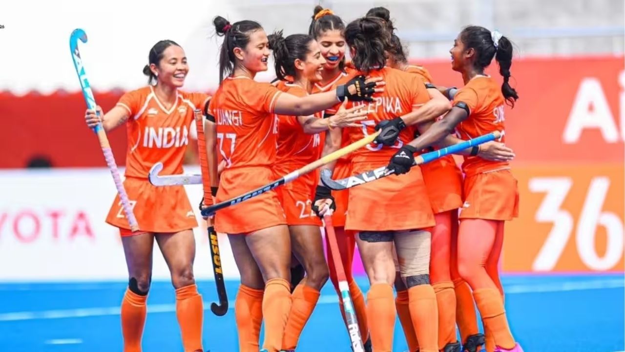 Women's Hockey Team