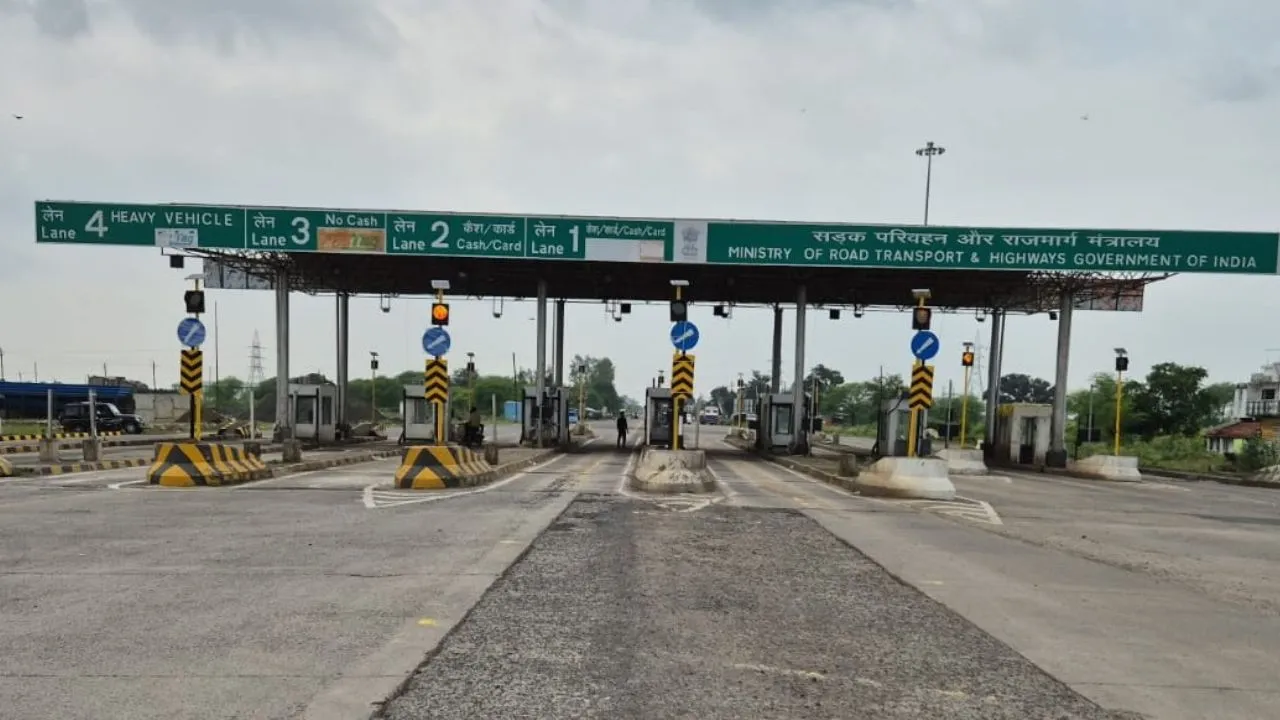 Jabalpur Bhopal national highway shahpura toll plaza temporary suspension of toll collection
