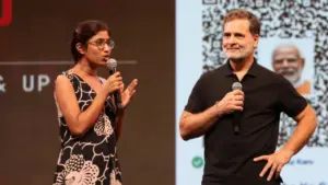 Priyanka Gandhi with Rahul Gandhi in the students' rally