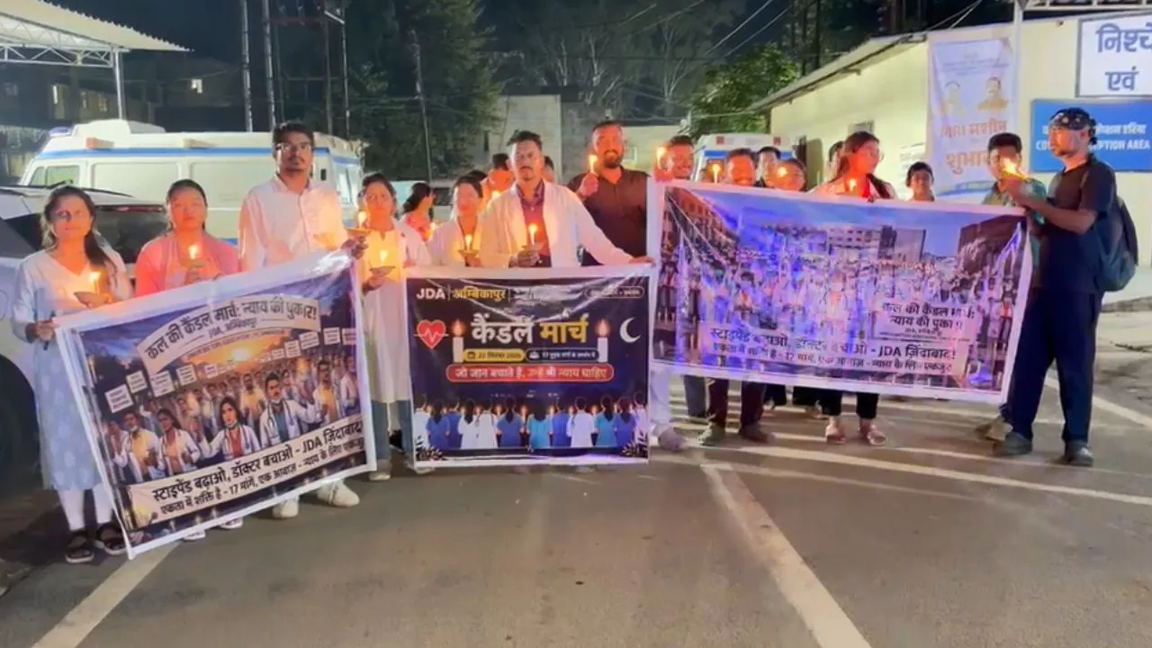 Junior doctors' candlelight march