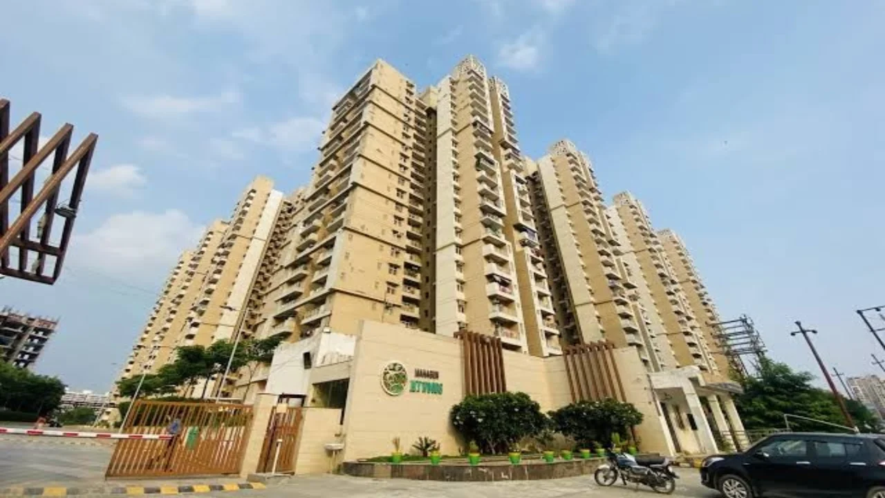 Greater Noida Balcony Accident