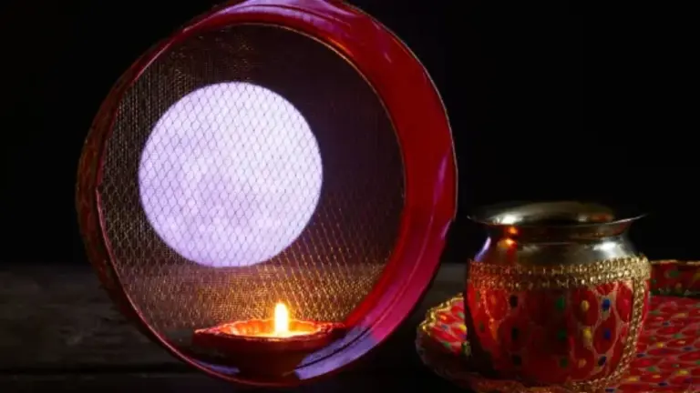 Karwa Chauth 2026: न दिखे चांद तो कैसे तोड़ें व्रत, ज्योतिषी ने बताया उपाय, जानें रायपुर समेत अन्य शहरों की टाइमिंग