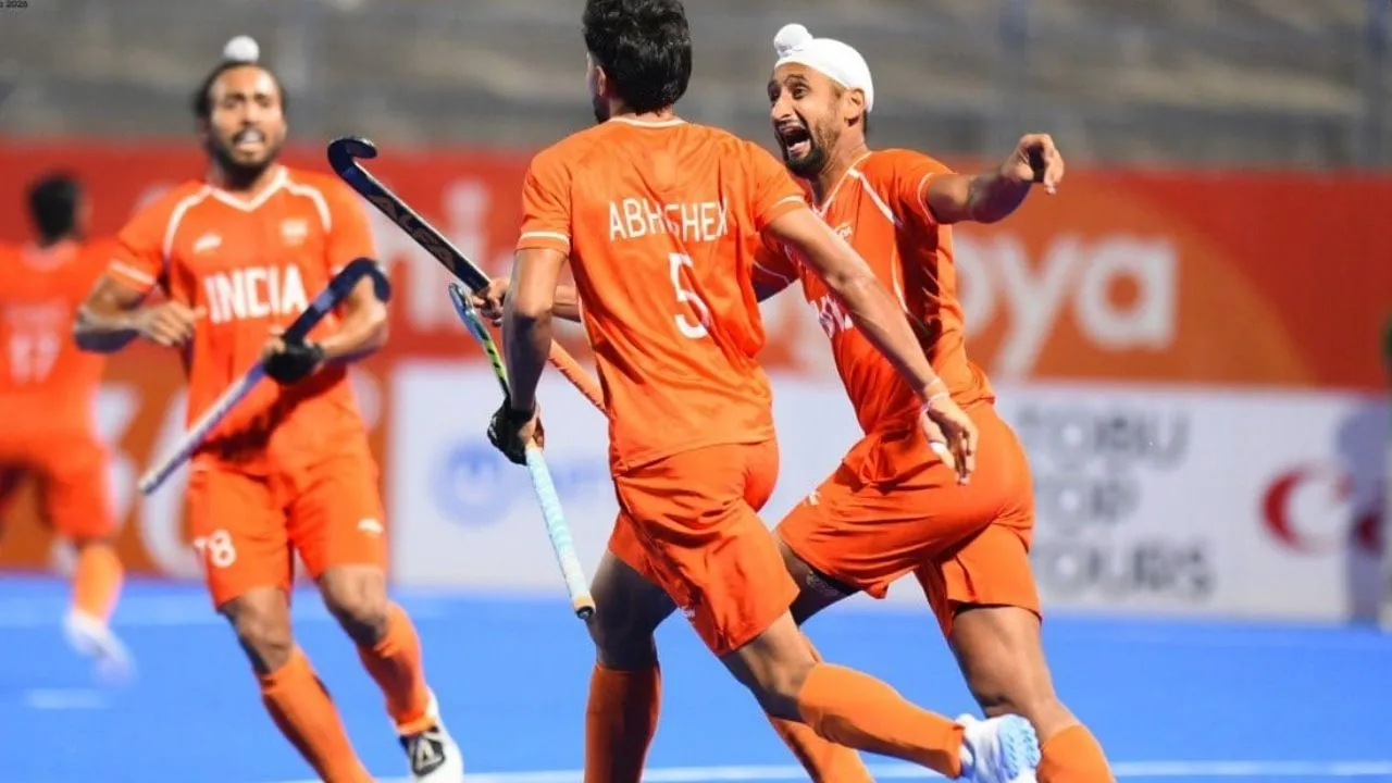 Men's Hockey Team