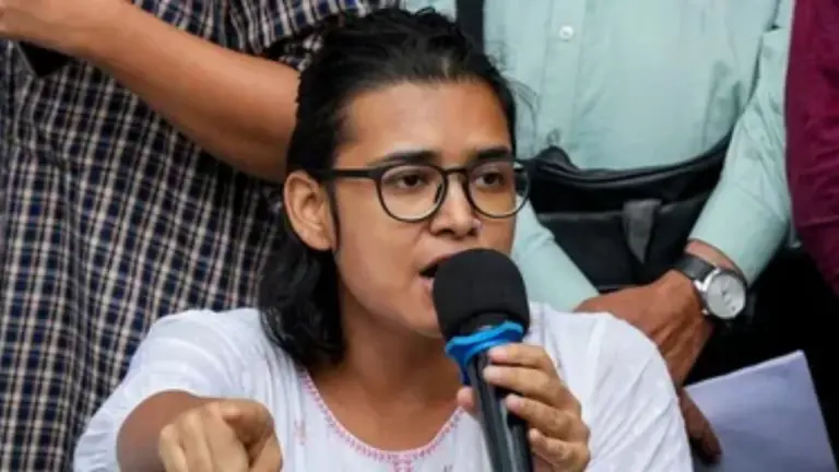‘तिरंगा फहराने के लिए अनुमति की जरूरत नहीं’, नेहा बोरा की याचिका पर फैसला कल, HC में सरकार ने क्या दलील दी?