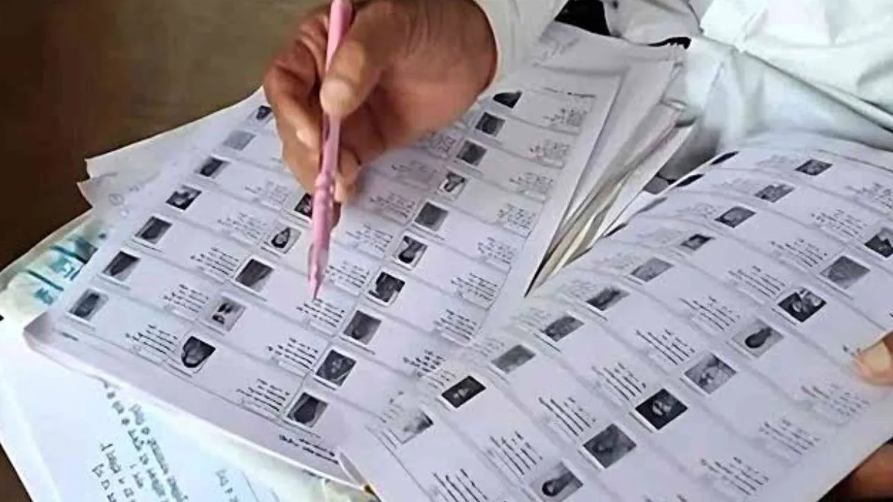 indore special intensive revision 4.47 lakh voters will be re-enrolled