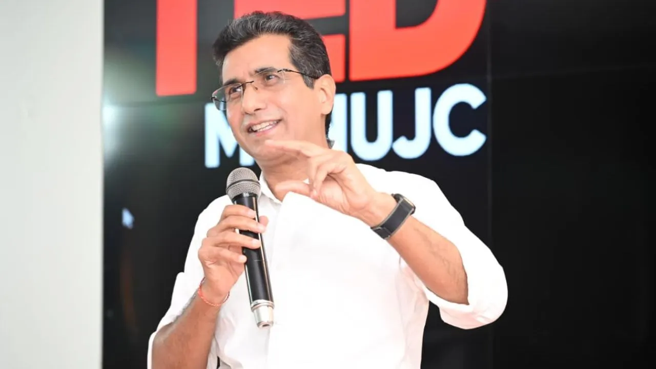 Brajesh Rajput, Group Editor of Vistar News