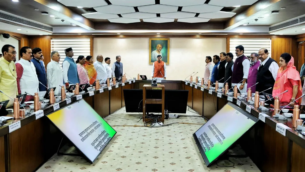 Photo of the Mohan government cabinet meeting